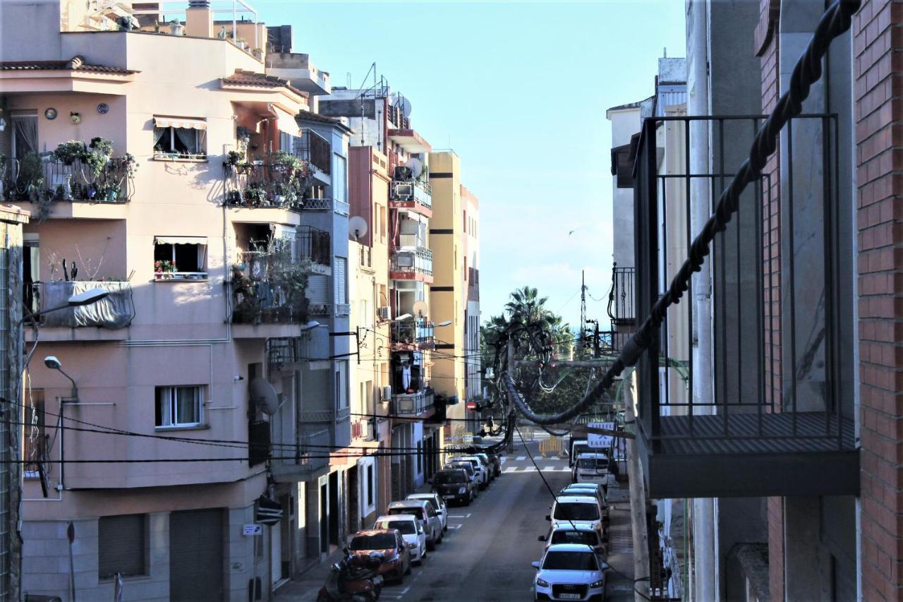 Apartamento Sofia Пинеда де Мар Екстериор снимка
