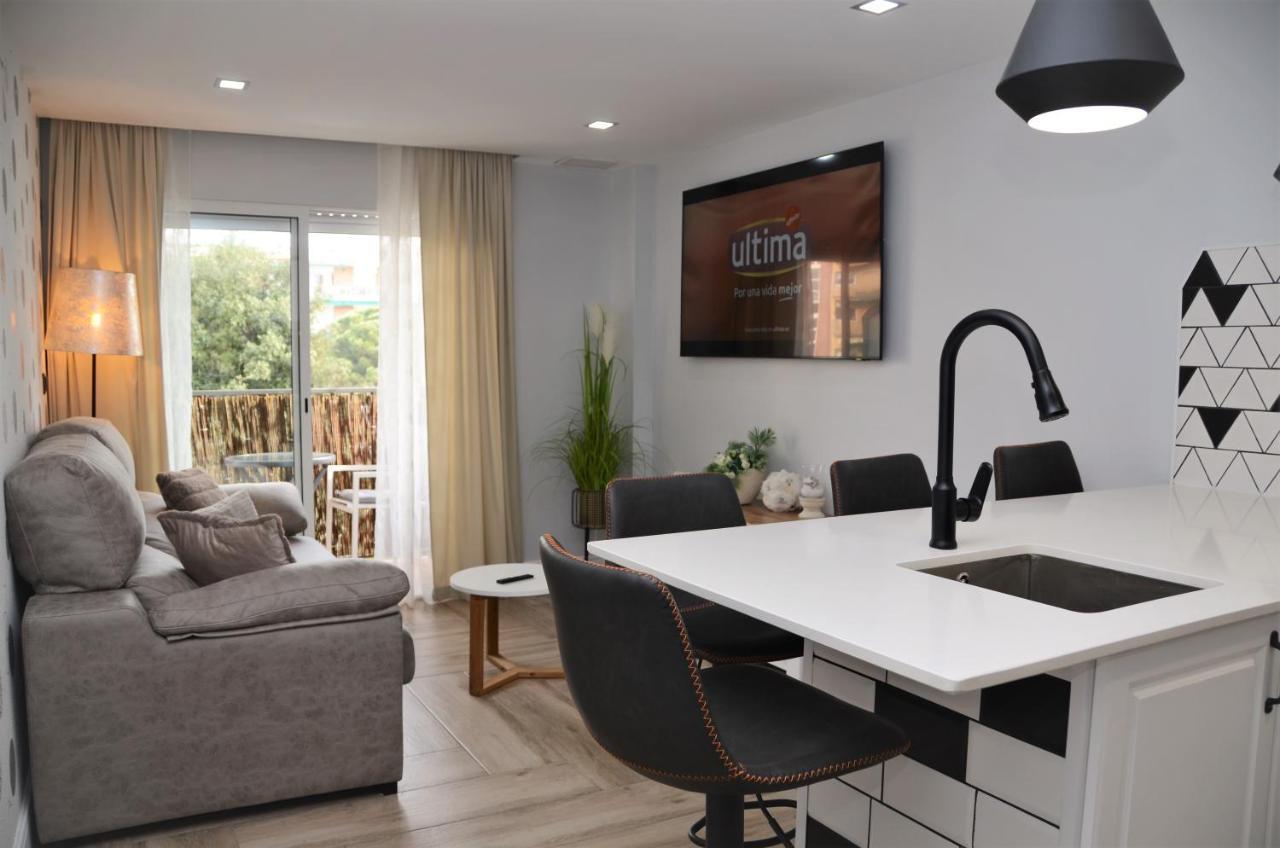 Apartamento Sofia Пинеда де Мар Екстериор снимка